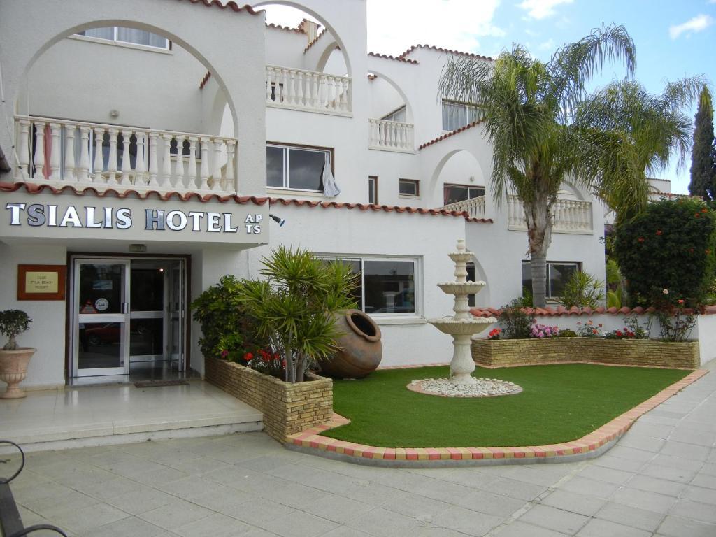 Tsialis Hotel Apartments Larnaca Rum bild
